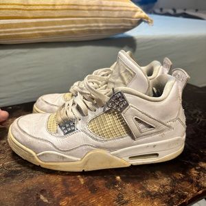 Jordan pure money, fours size 9.5